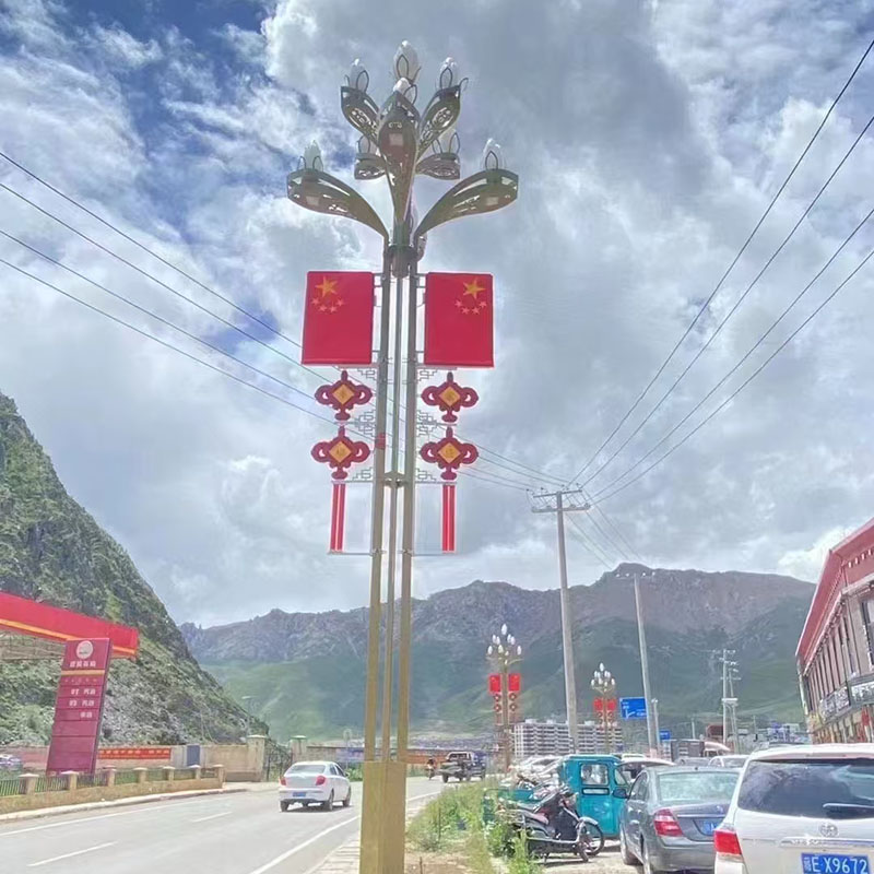 新疆抱箍太阳能路灯生产厂家